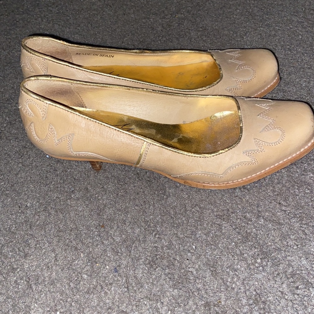 Vintage western style - nude